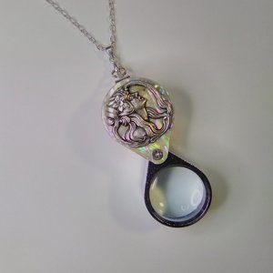 Magnifying Glass Mother of Pearl Lady Face Art Nouveau Loupe Necklace 20x